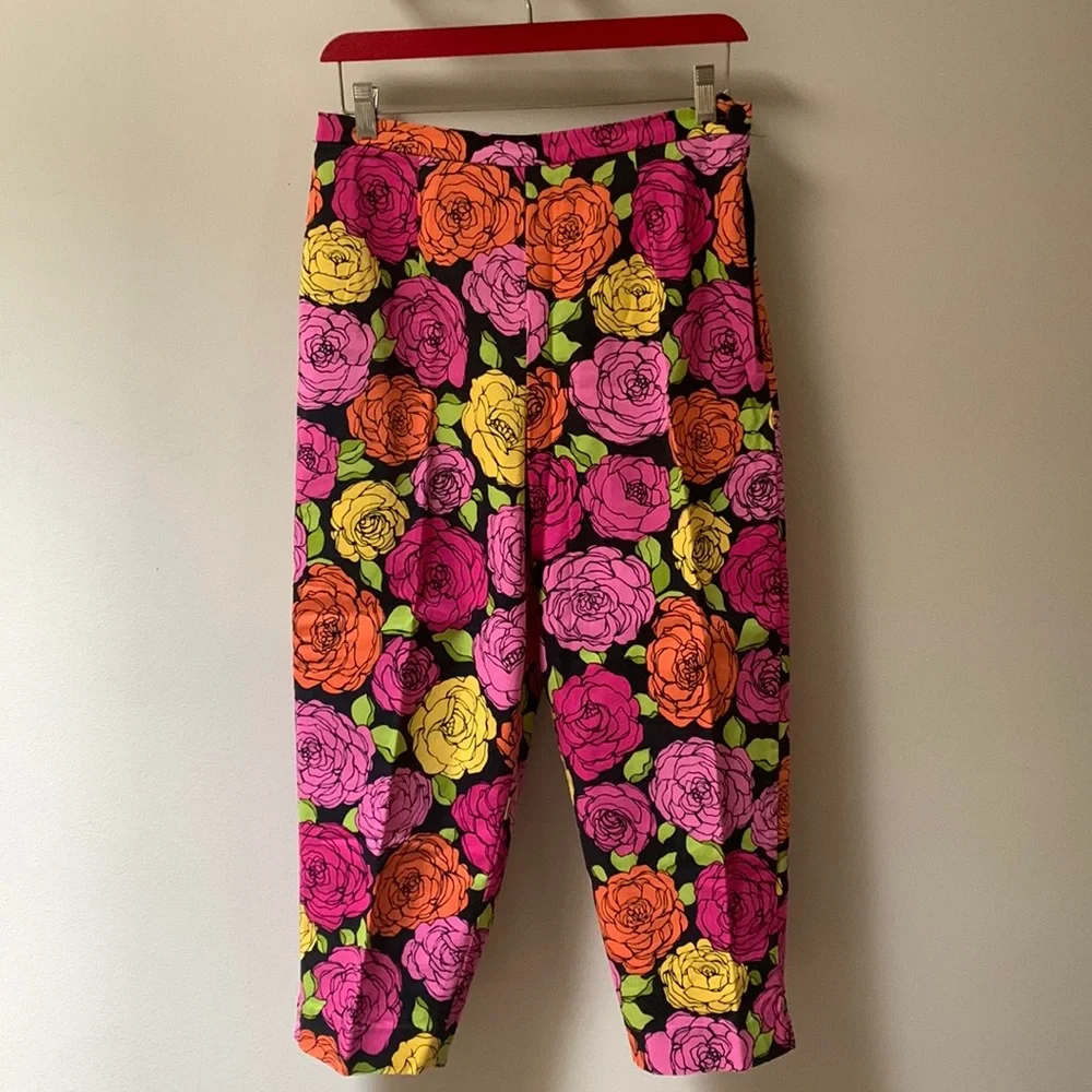 Briggs New York high waisted capris - Picture 1 of 9